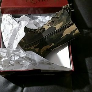 Women Boots